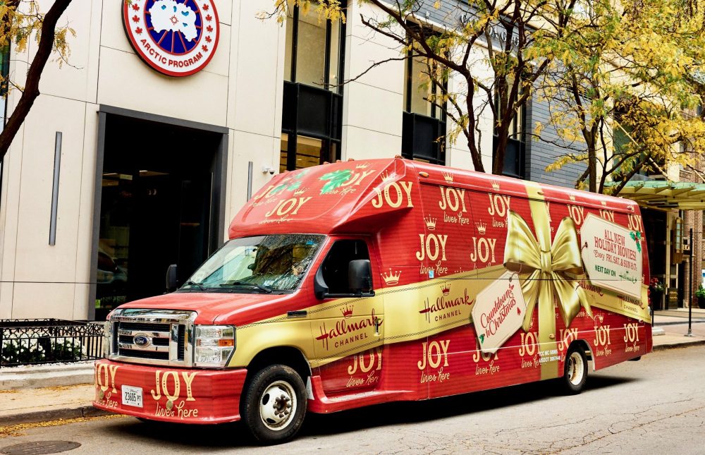 Bus Wrap Inc. Partners with Hallmark Channel for 2026 Countdown to Christmas Chicago Tour
