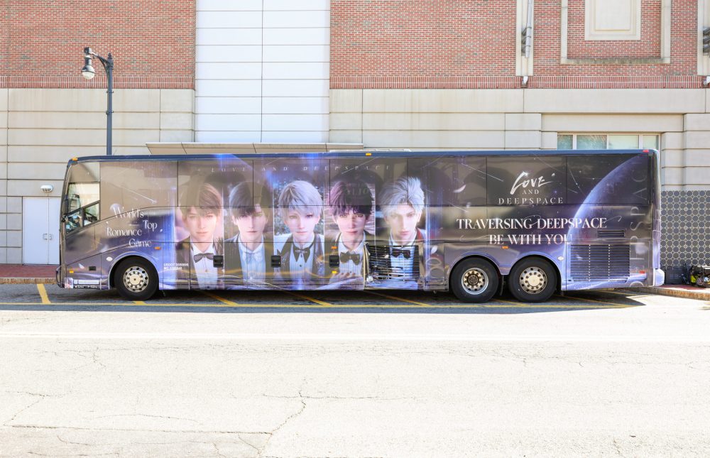 deep love game bus wrap 1